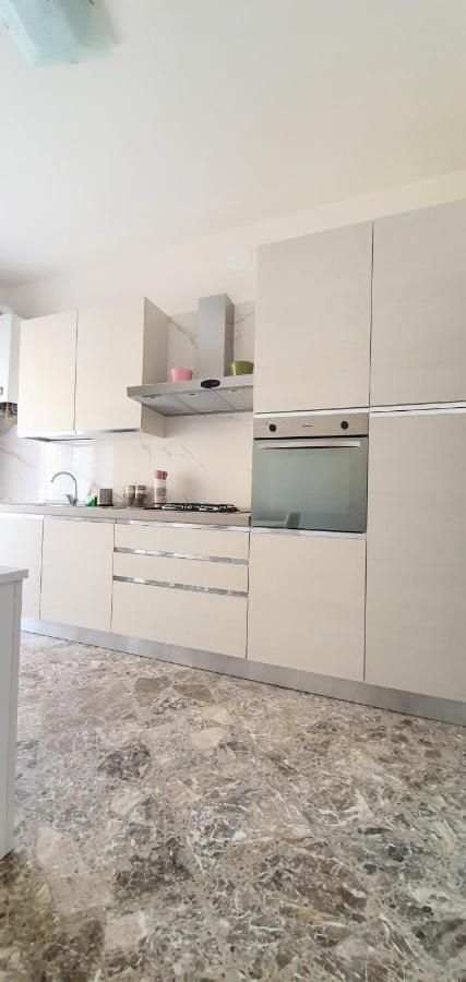 Angela'S Apartment. Elegant Two Bedroom House In Irsina Екстер'єр фото
